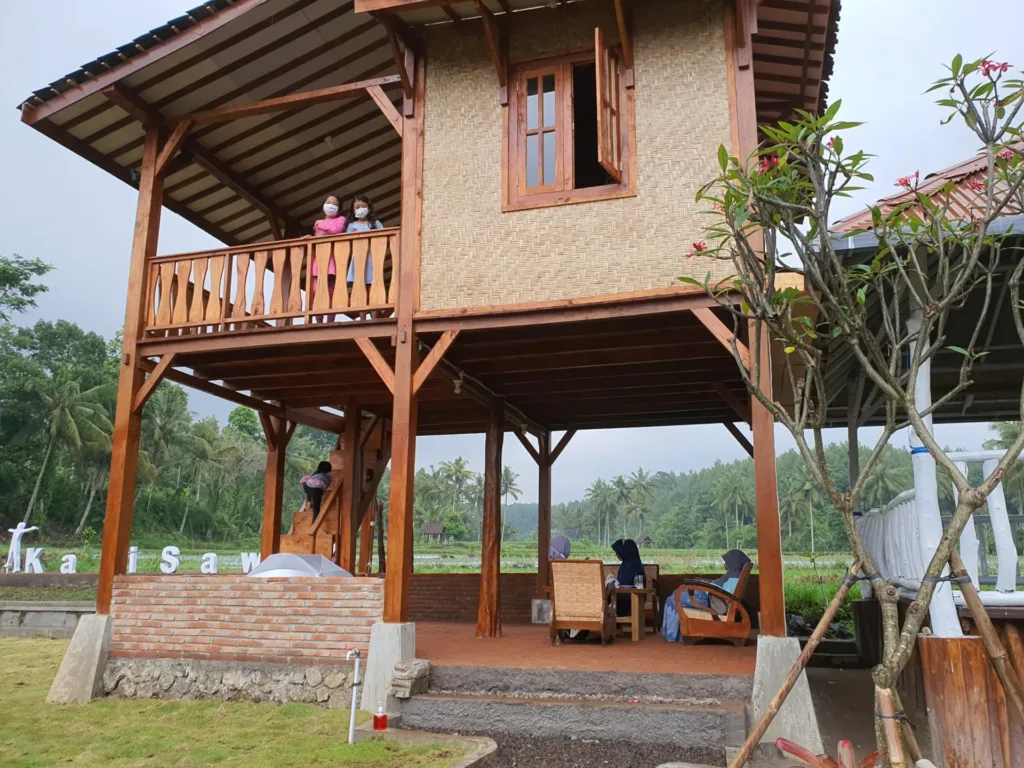 Villa Kalisawah Banyuwangi