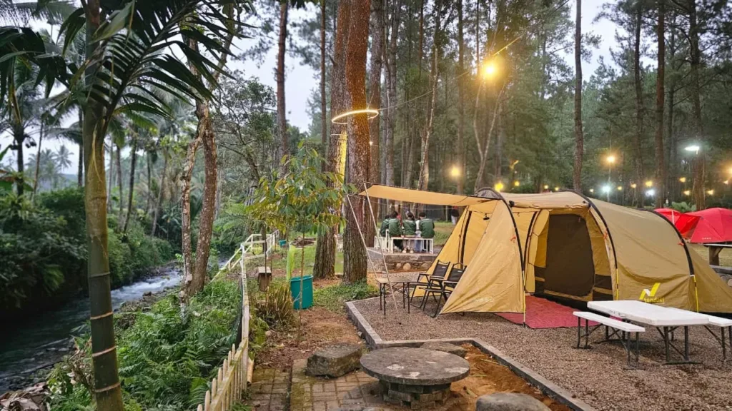 Family gathering dengan Nyaman Camp Kalisawah